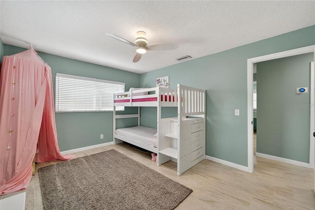 6550 S WEST SHORE CIRCLE, Tampa, FL 33616