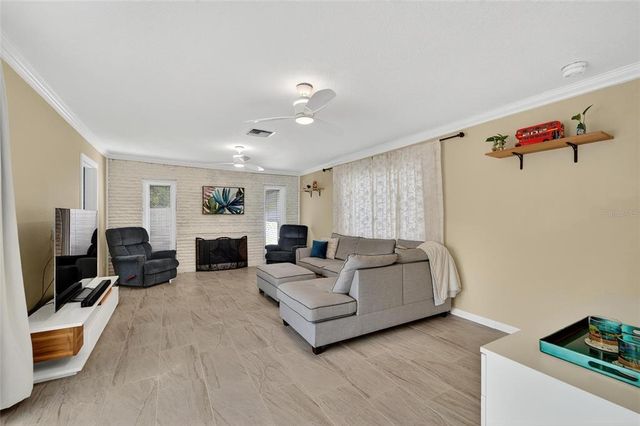 6550 S WEST SHORE CIRCLE, Tampa, FL 33616