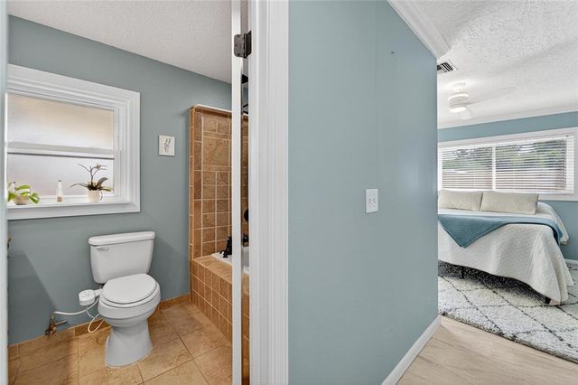 6550 S WEST SHORE CIRCLE, Tampa, FL 33616