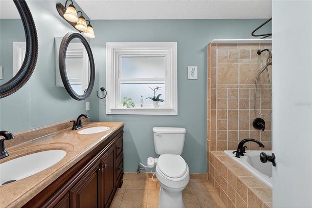 6550 S WEST SHORE CIRCLE, Tampa, FL 33616