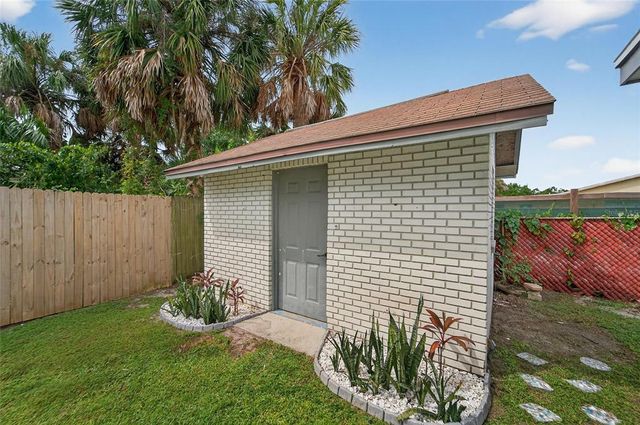 6550 S WEST SHORE CIRCLE, Tampa, FL 33616