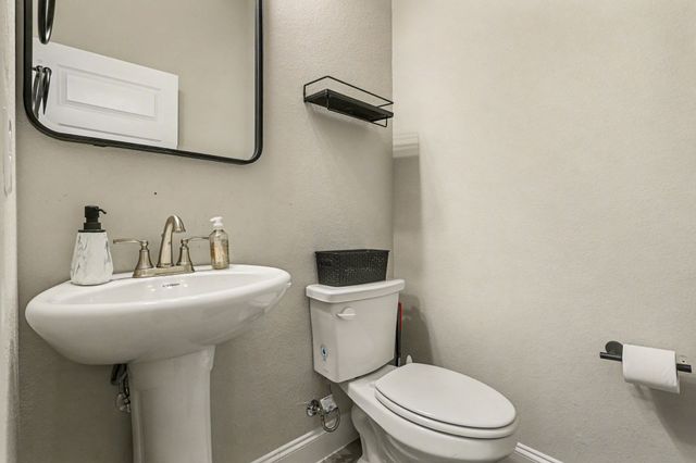 1208 Redbud Street, Howe, TX 75459