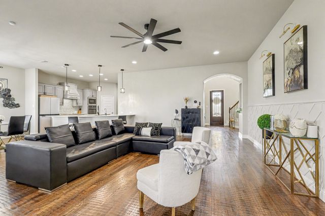 1208 Redbud Street, Howe, TX 75459