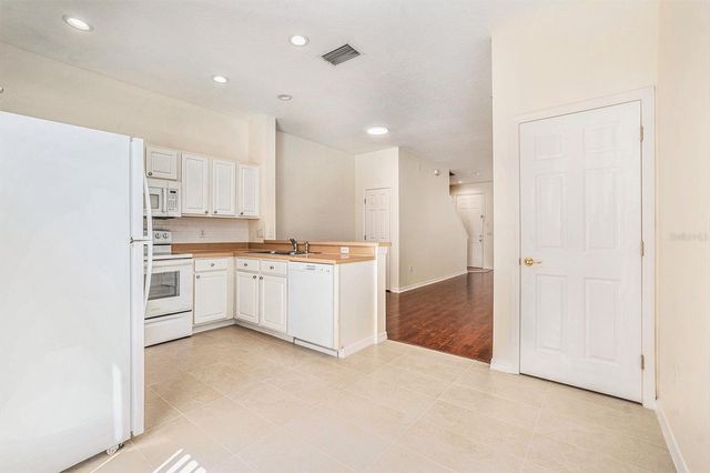 11676 DECLARATION DRIVE, Tampa, FL 33635