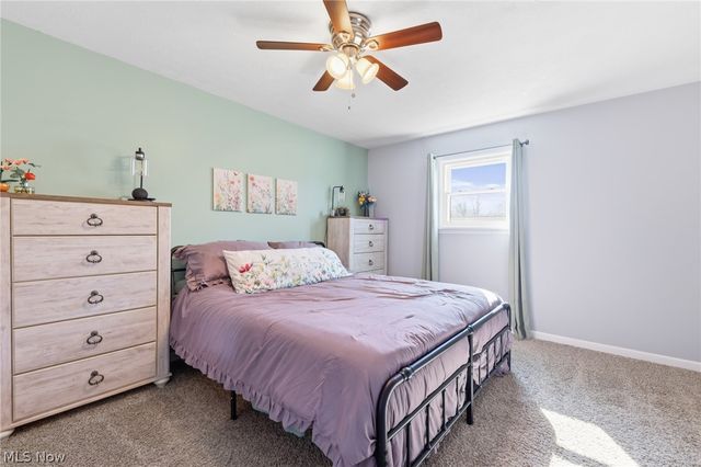 110 Wilshire Court, Elyria, OH 44035