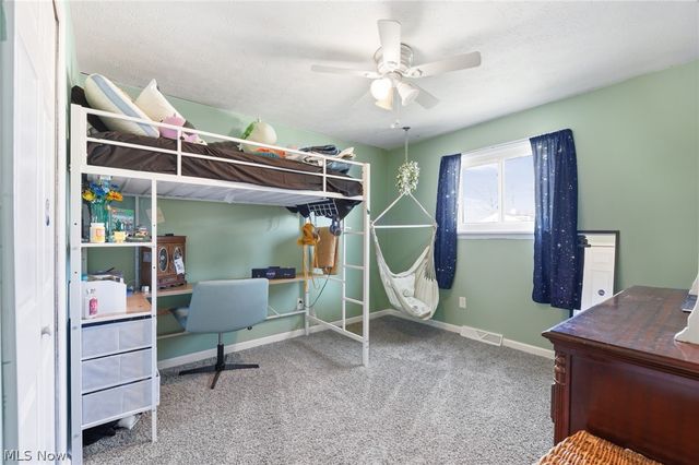 110 Wilshire Court, Elyria, OH 44035