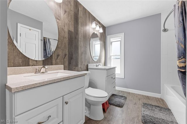 110 Wilshire Court, Elyria, OH 44035