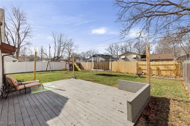 110 Wilshire Court, Elyria, OH 44035