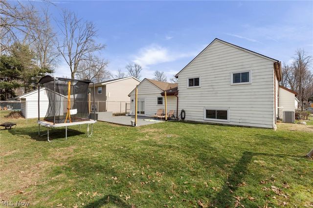 110 Wilshire Court, Elyria, OH 44035