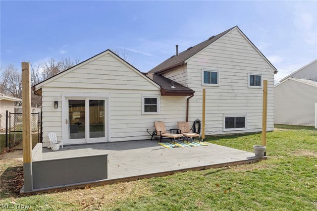 110 Wilshire Court, Elyria, OH 44035