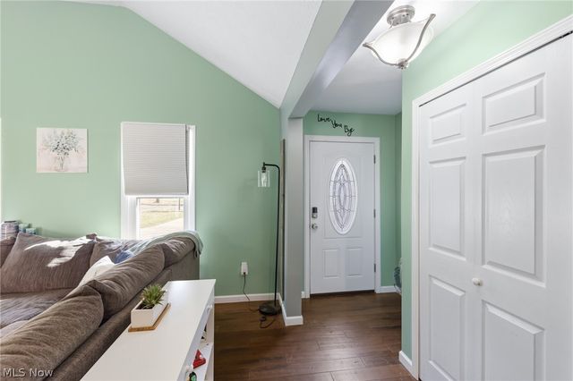 110 Wilshire Court, Elyria, OH 44035