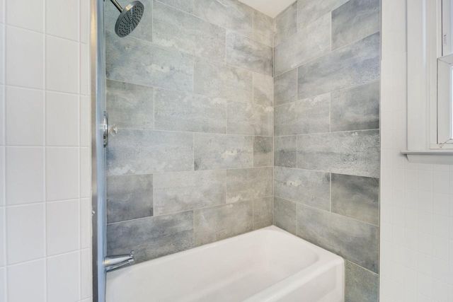 7016 W Thurston COURT, Milwaukee, WI 53218