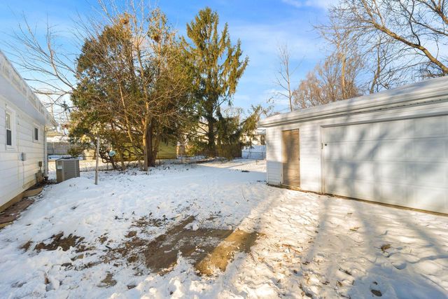 7016 W Thurston COURT, Milwaukee, WI 53218