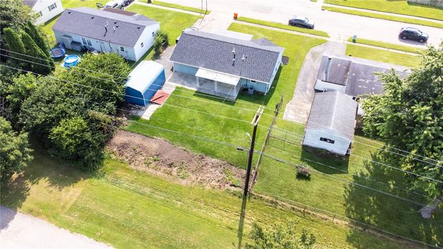 803 Weinland Drive, Park Layne, OH 45344