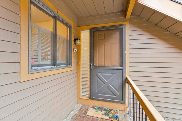 806 Eagle Bay Drive, Ossining, NY 10562