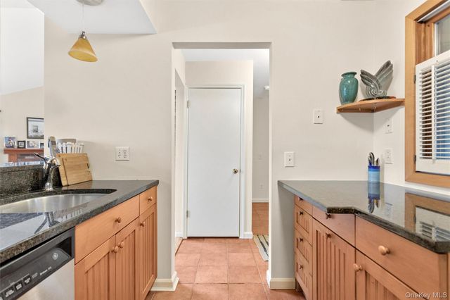 806 Eagle Bay Drive, Ossining, NY 10562