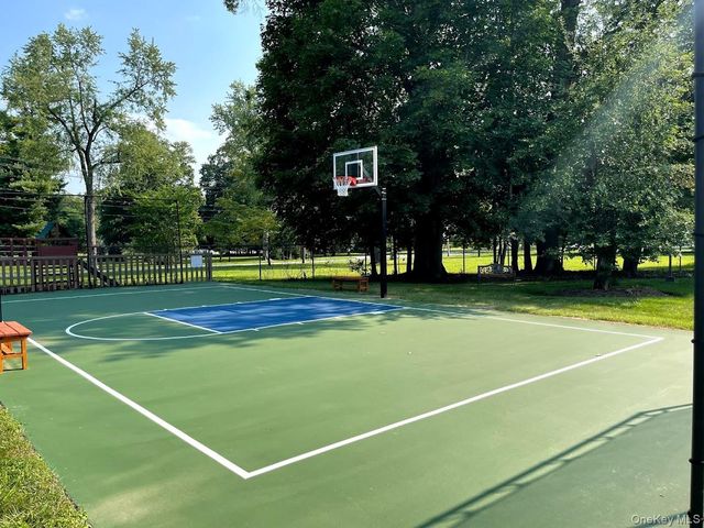 806 Eagle Bay Drive, Ossining, NY 10562