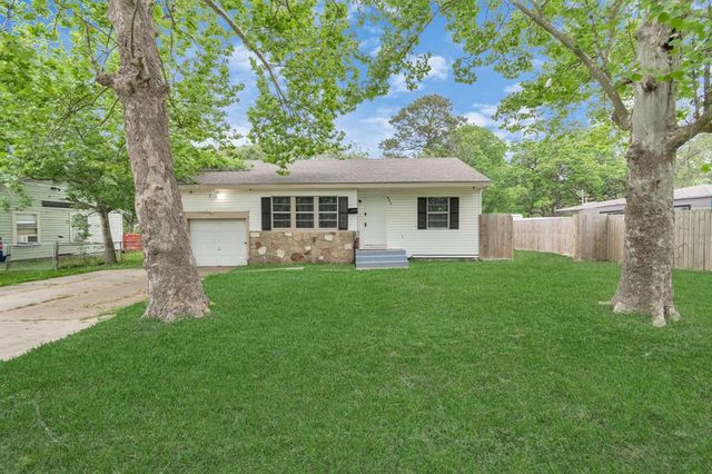 602 Bluebonnet Drive, La Marque, TX 77568