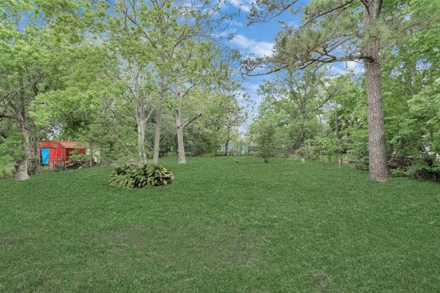 602 Bluebonnet Drive, La Marque, TX 77568