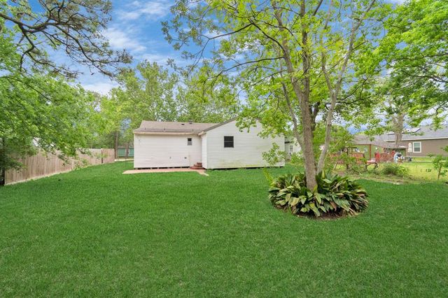 602 Bluebonnet Drive, La Marque, TX 77568