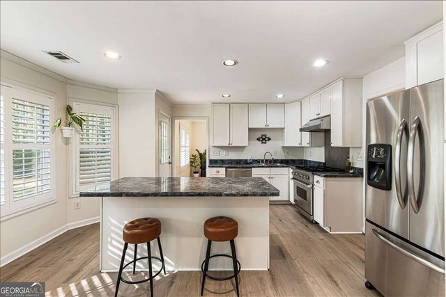 4212 Willow Walk SW, Lilburn, GA 30047