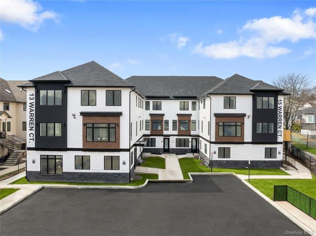 13 Warren Court 202, Monsey, NY 10952