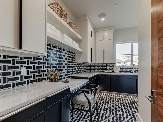 13908 Hillside Circle, Oklahoma City, OK 73013