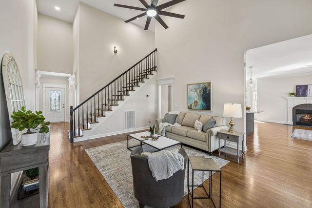 502 Beverly Randolph Dr, Murfreesboro, TN 37129