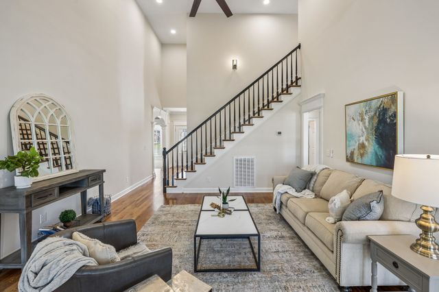 502 Beverly Randolph Dr, Murfreesboro, TN 37129