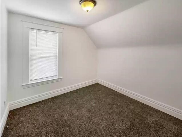 1612 Hays Park Avenue, Kalamazoo, MI 49001