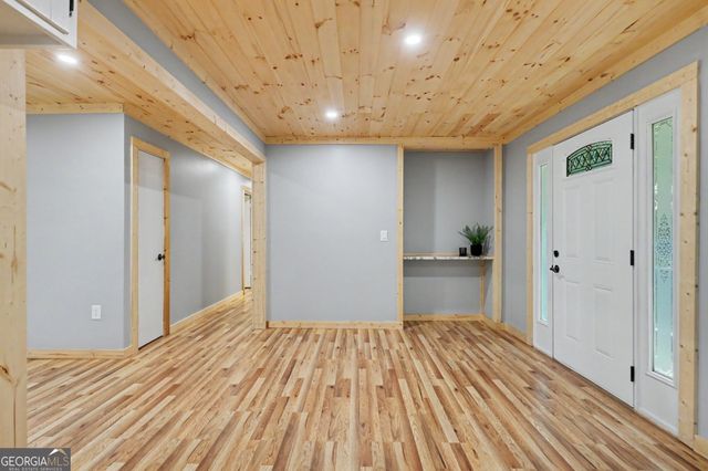 55 Wallace Street, Clayton, GA 30525