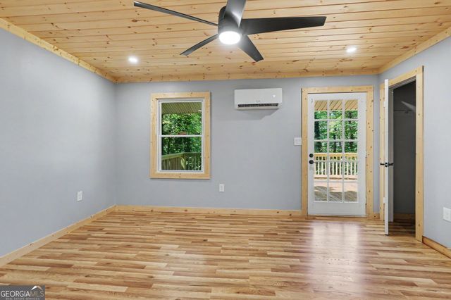 55 Wallace Street, Clayton, GA 30525