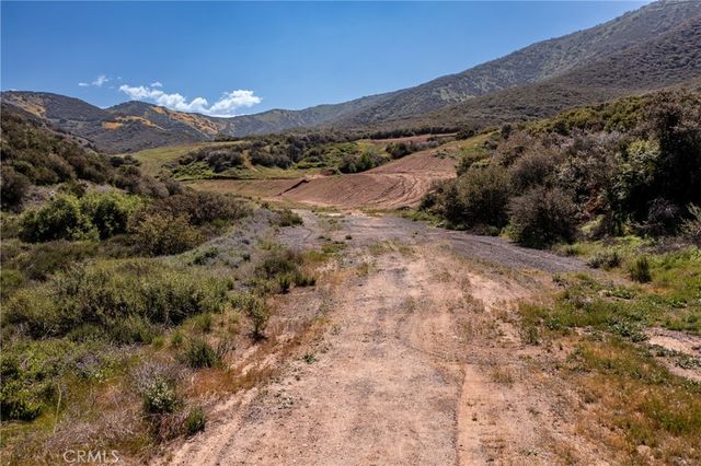2 Plummers Lane, Mentone, CA 92359