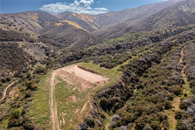 2 Plummers Lane, Mentone, CA 92359