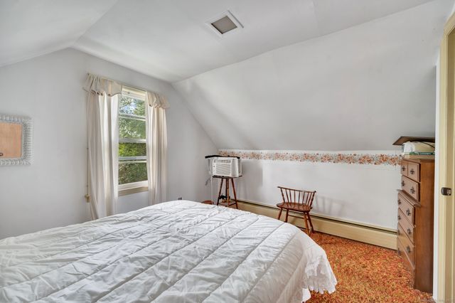 181 Eastern Parkway, Milford, CT 06460