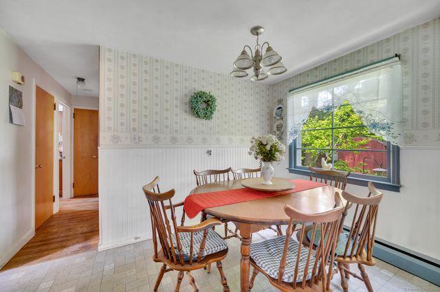 181 Eastern Parkway, Milford, CT 06460