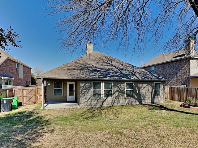 816 Water Garden Circle, Little Elm, TX 75068