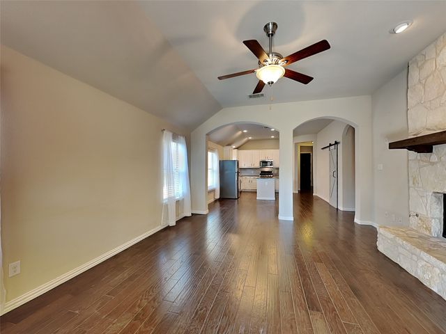 816 Water Garden Circle, Little Elm, TX 75068