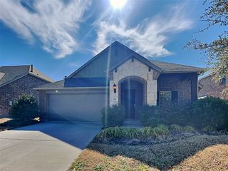 816 Water Garden Circle, Little Elm, TX 75068