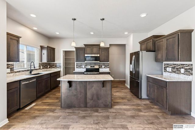 15010 S 19th Street, Bellevue, NE 68123