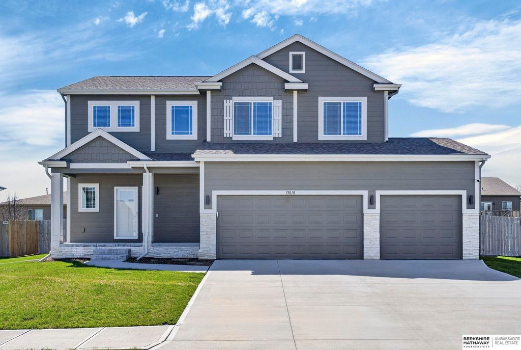 15010 S 19th Street, Bellevue, NE 68123