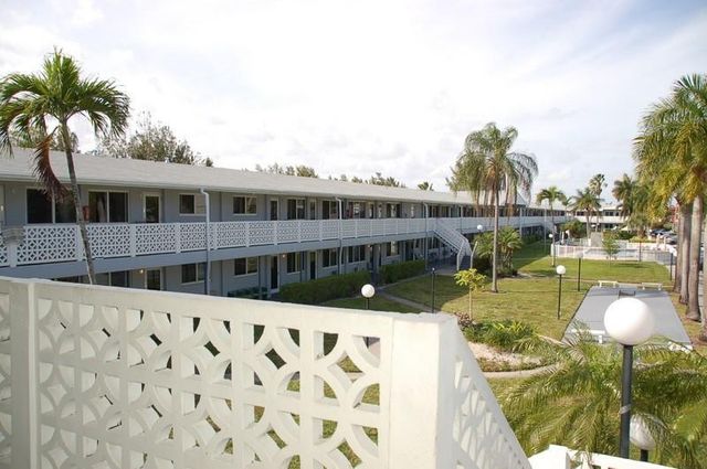 600 Layne Boulevard 201, Hallandale Beach, FL 33009