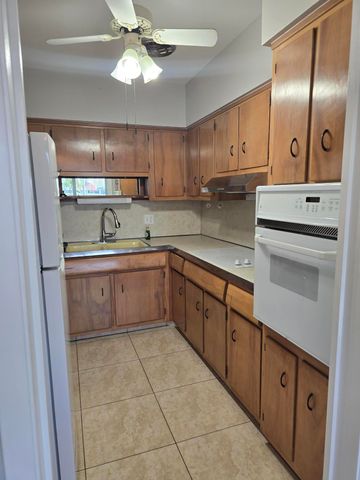 600 Layne Boulevard 201, Hallandale Beach, FL 33009
