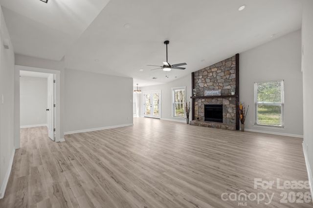 6722 Stillmeadow Drive, Charlotte, NC 28277