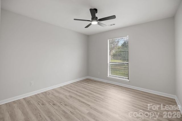 6722 Stillmeadow Drive, Charlotte, NC 28277