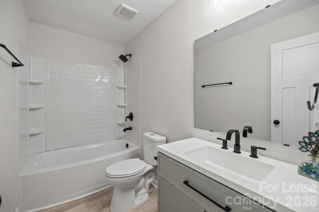 6722 Stillmeadow Drive, Charlotte, NC 28277