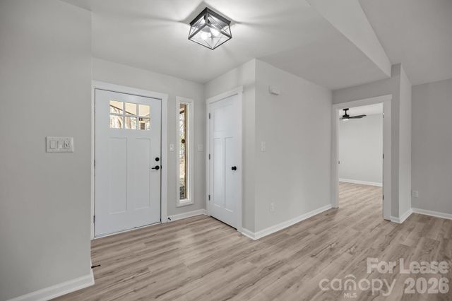 6722 Stillmeadow Drive, Charlotte, NC 28277