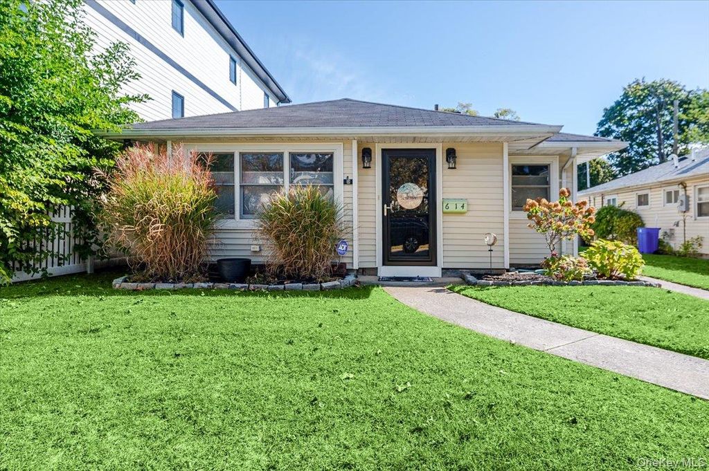 614 Franklin Boulevard, Long Beach, NY 11561