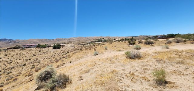 1 Rancho Street, Apple Valley, CA 92308