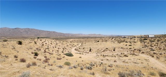 1 Rancho Street, Apple Valley, CA 92308
